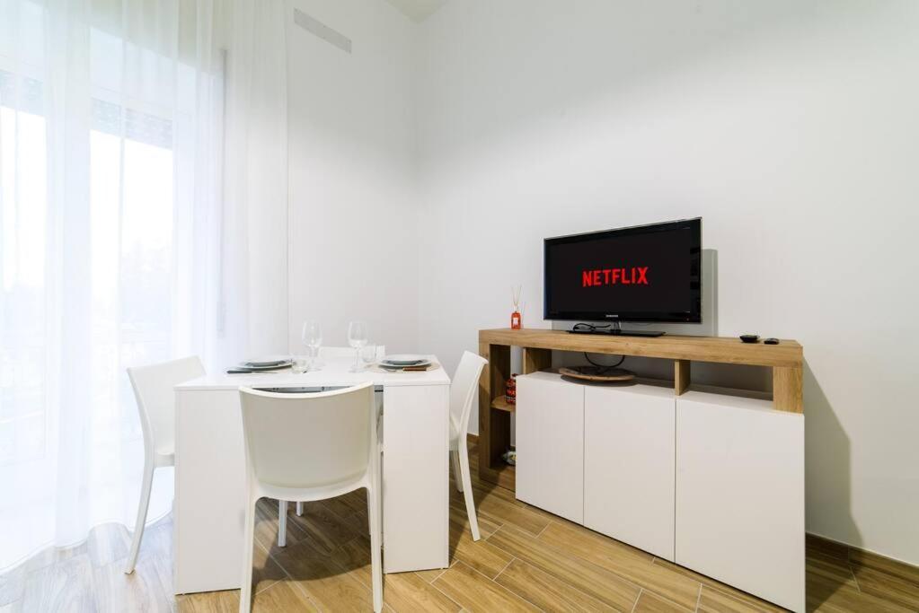 Stazione Treni - Wi-Fi & Netflix Cozy Space Salerno Exterior foto