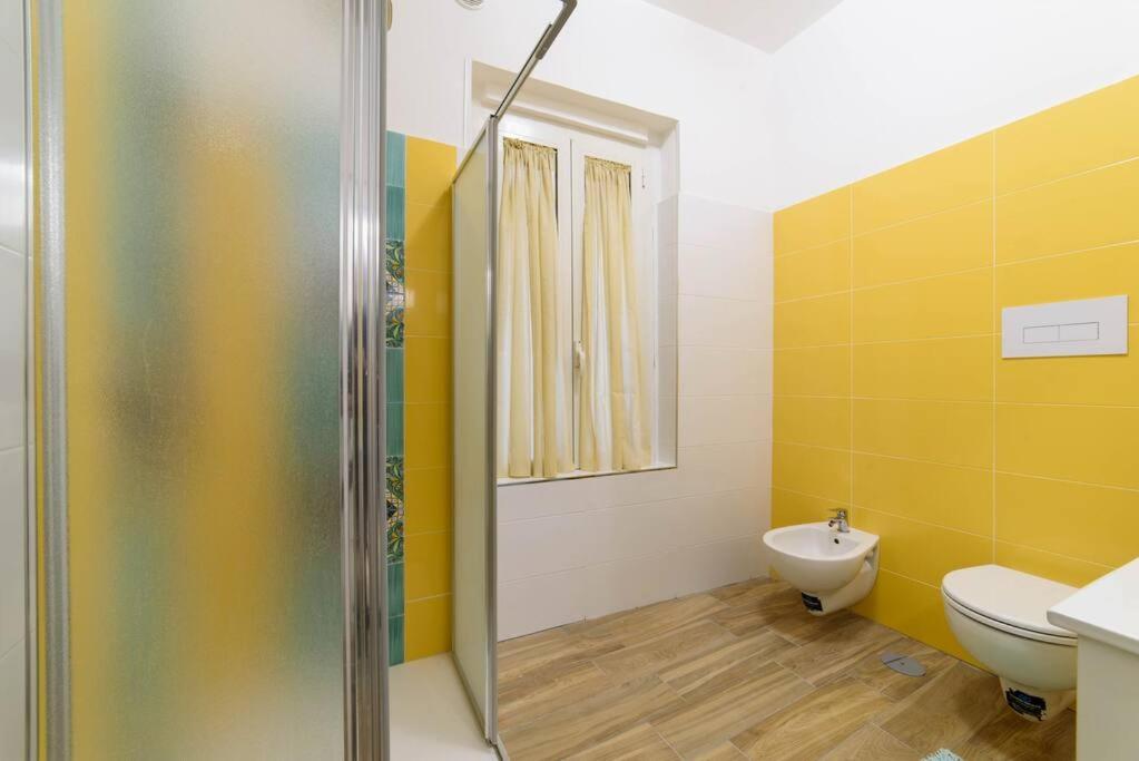 Stazione Treni - Wi-Fi & Netflix Cozy Space Salerno Exterior foto